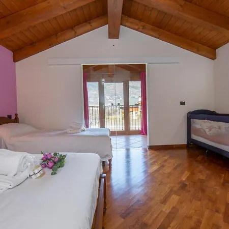 La Grande Pomme Villa *